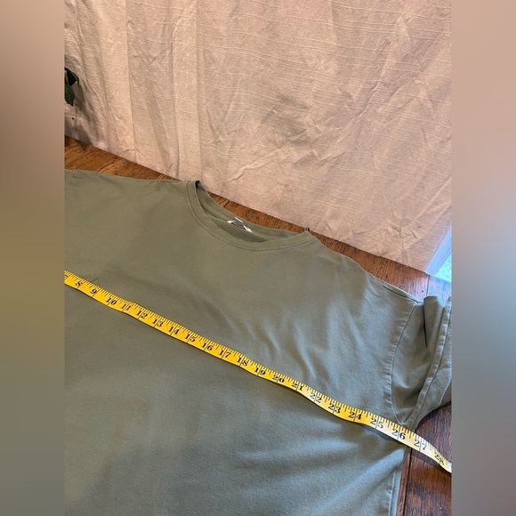 Penningtons green crewneck with English lace-style cuffs, size 2x - Picture 5 of 10